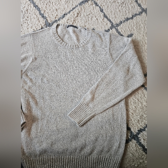Brandy Melville Crewneck Sweater Small/medium - Picture 1 of 4